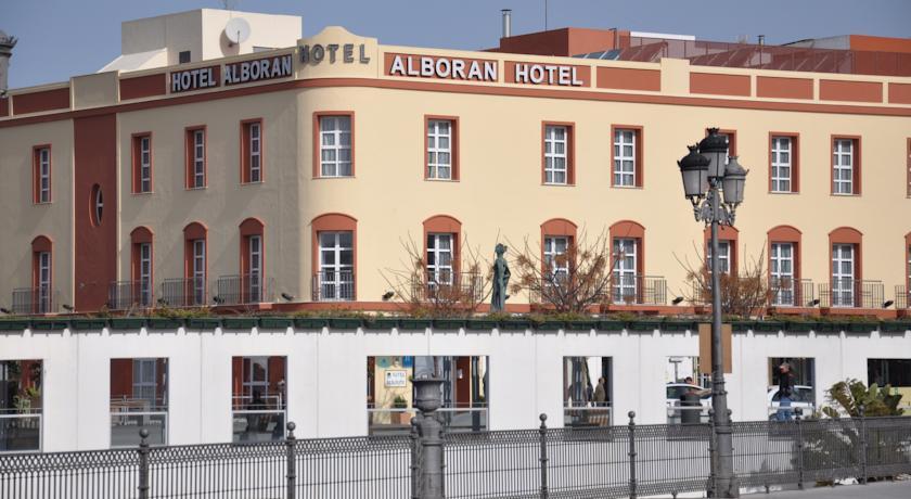 Отель Crisol Chiclana Чиклана-де-ла-Фронтера Экстерьер фото